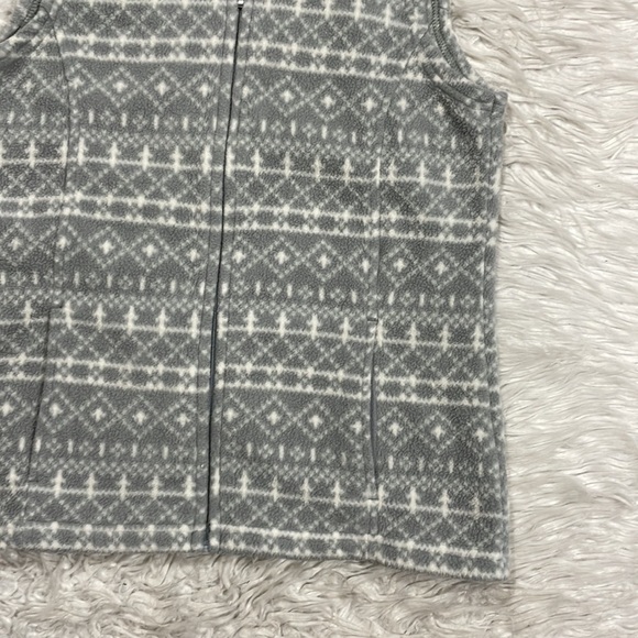 LL Bean Gorpcore Gray Fair Isle Fleece Zip Vest - Picture 5 of 10